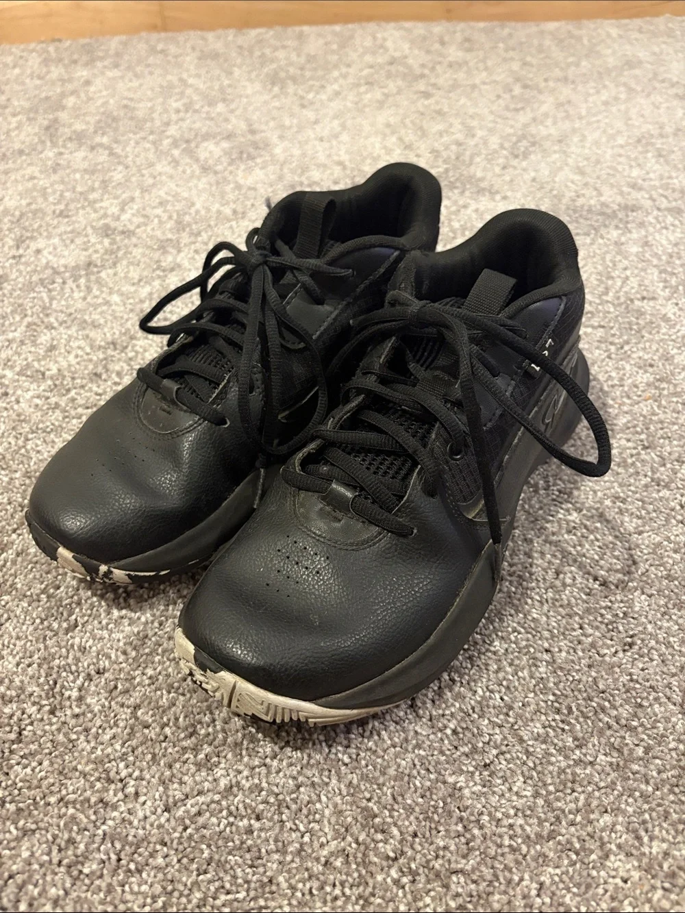 Under Armour Lockdown 7 Basketball Shoes